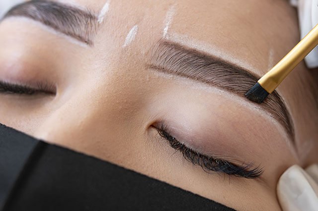 Cejas Perfectas en Hialeah
